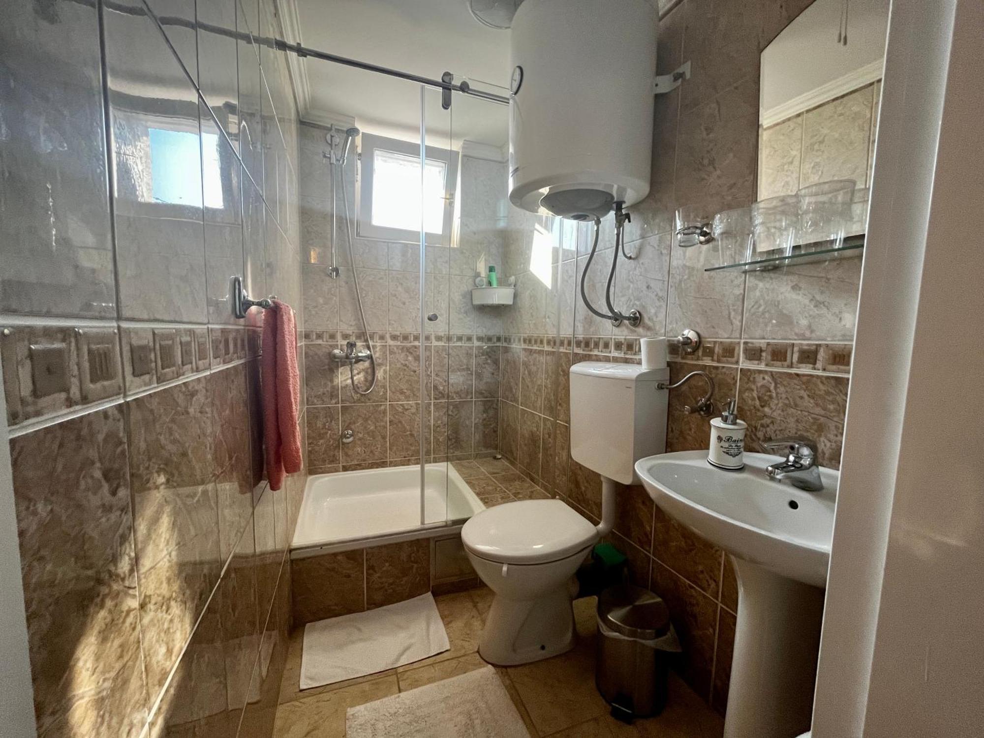 Apartman Simona Vrdnik Esterno foto